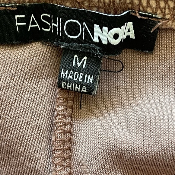 Fashion Nova Velour Back Twist Sweater & Pant Set. - Picture 6 of 6